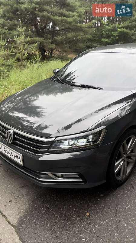 Седан Volkswagen Passat 2018 в Кременчуці