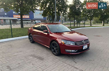 Седан Volkswagen Passat 2015 в Києві