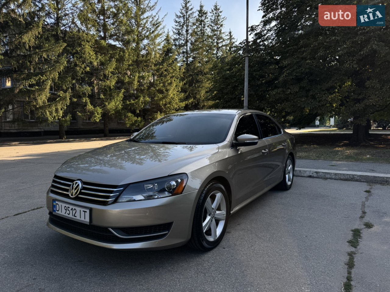 2015 Volkswagen Passat - мініатюра 13