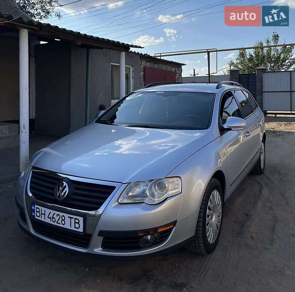 Універсал Volkswagen Passat 2008 в 
