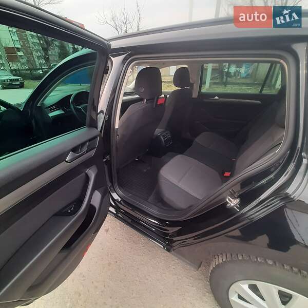Универсал Volkswagen Passat 2017 в Звягеле
