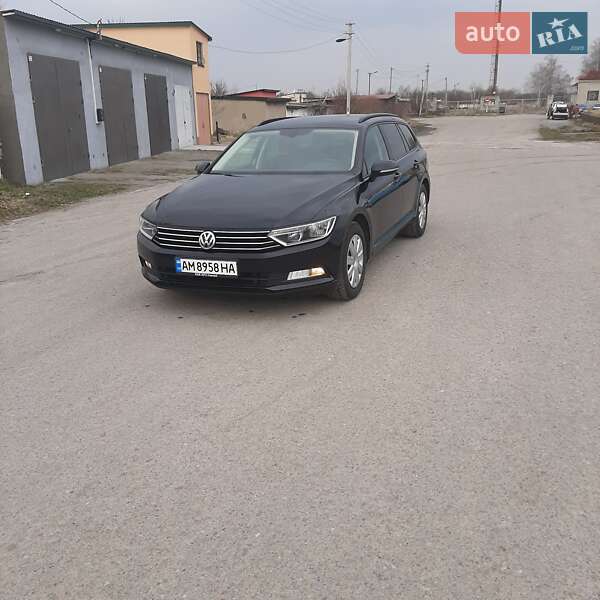 Универсал Volkswagen Passat 2017 в Звягеле