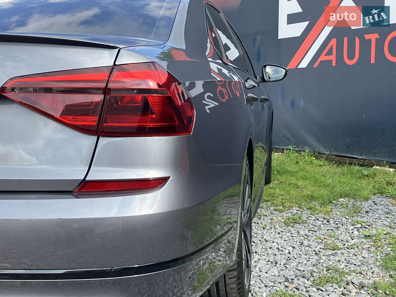 Седан Volkswagen Passat 2017 в Львове