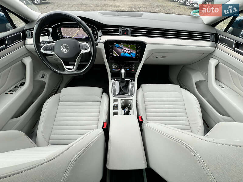 Универсал Volkswagen Passat 2022 в Луцке