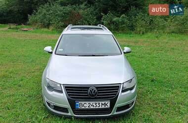 Універсал Volkswagen Passat 2006 в Старому Самборі