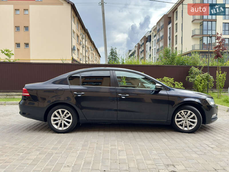 Седан Volkswagen Passat 2014 в Львове