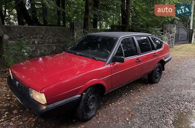 Хетчбек Volkswagen Passat 1986 в Надвірній