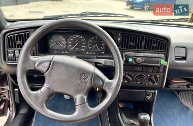 Универсал Volkswagen Passat 1993 в Львове