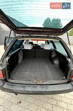 Универсал Volkswagen Passat 1993 в Львове