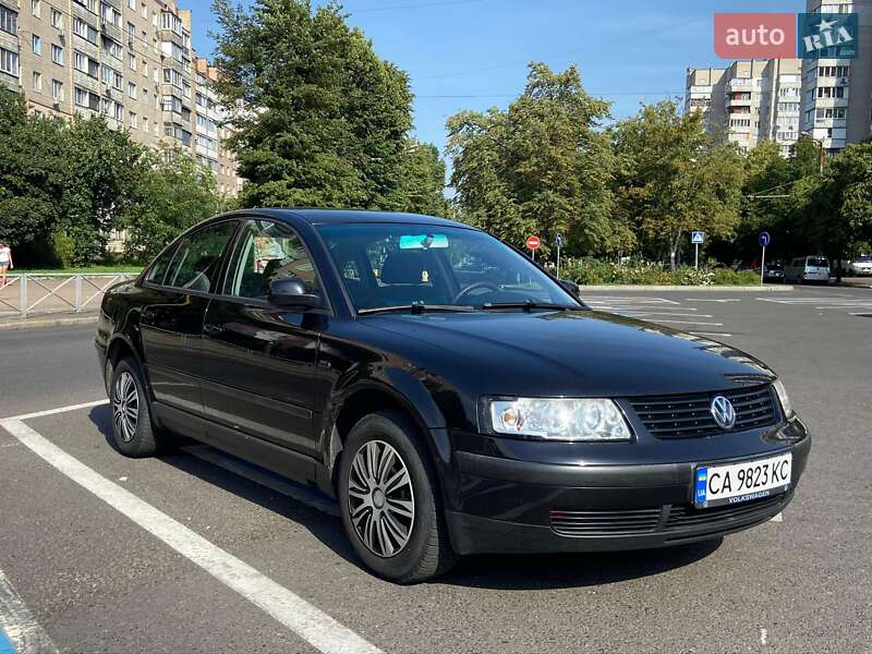 Седан Volkswagen Passat 2000 в Черкассах