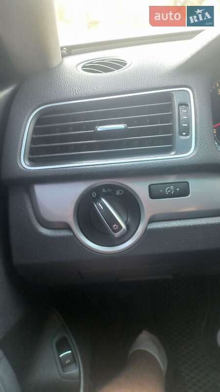 Седан Volkswagen Passat 2012 в Кривом Роге