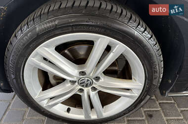 Седан Volkswagen Passat 2015 в 