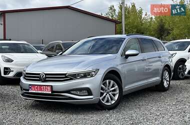 Универсал Volkswagen Passat 2022 в Львове