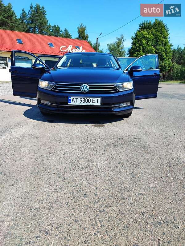 Универсал Volkswagen Passat 2017 в Львове