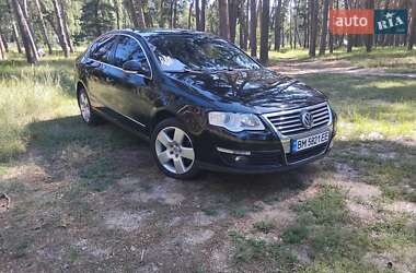 Седан Volkswagen Passat 2006 в Ахтырке