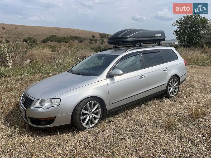 Универсал Volkswagen Passat 2010 в Киеве