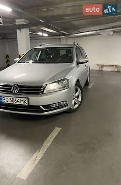 Универсал Volkswagen Passat 2011 в Львове