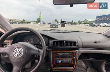Седан Volkswagen Passat 1999 в Буче