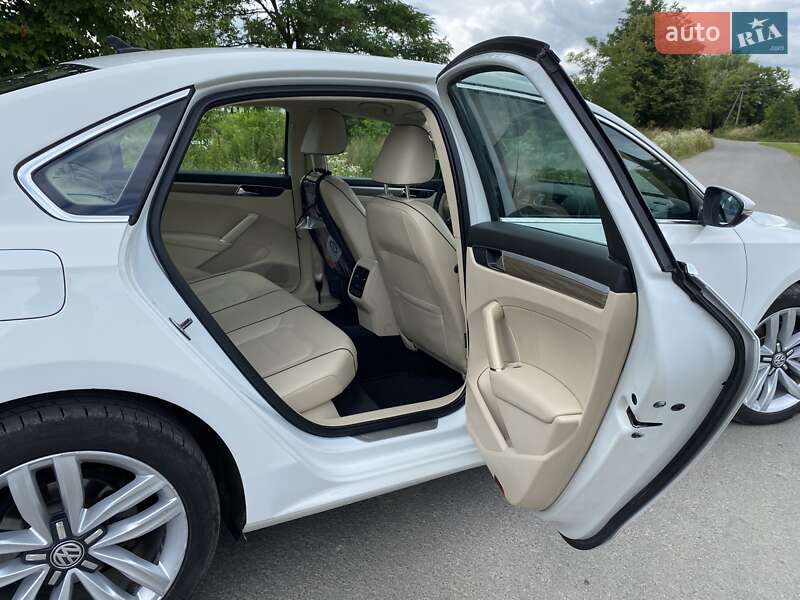 Седан Volkswagen Passat 2016 в Львове фото 10 Седан Volkswagen Passat 2016 в Львове