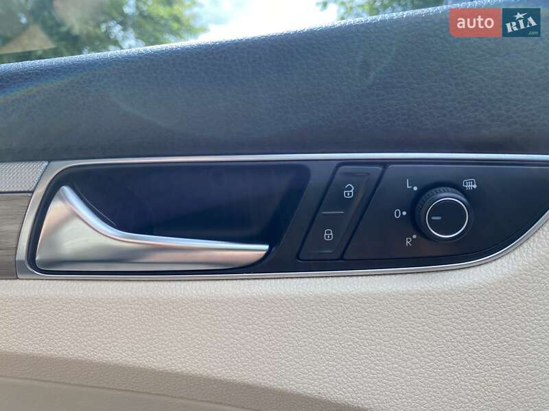 Седан Volkswagen Passat 2016 в Львове фото 18 Седан Volkswagen Passat 2016 в Львове