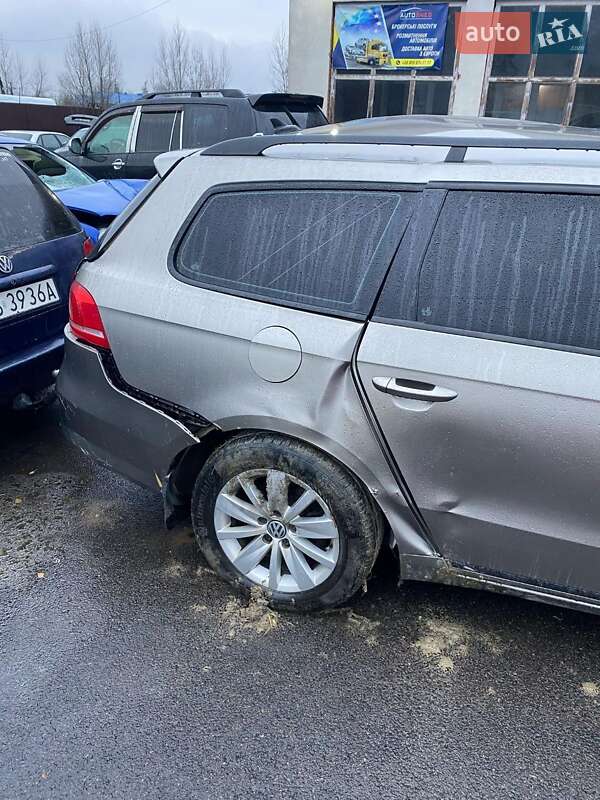 Универсал Volkswagen Passat 2013 в Верхнем Водяном