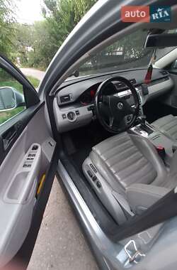 Універсал Volkswagen Passat 2006 в Дніпрі