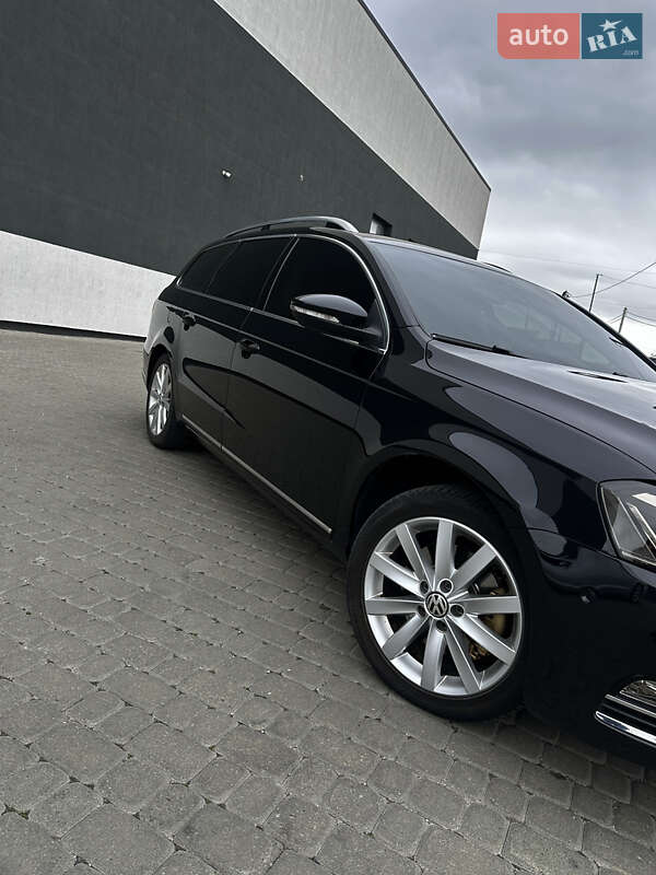 Универсал Volkswagen Passat 2011 в Тернополе