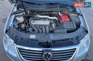 Седан Volkswagen Passat 2006 в Тетієві