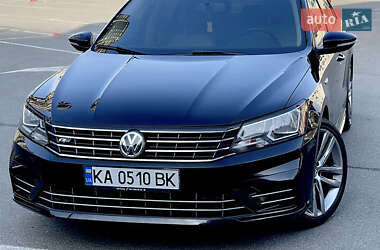 Седан Volkswagen Passat 2018 в Киеве