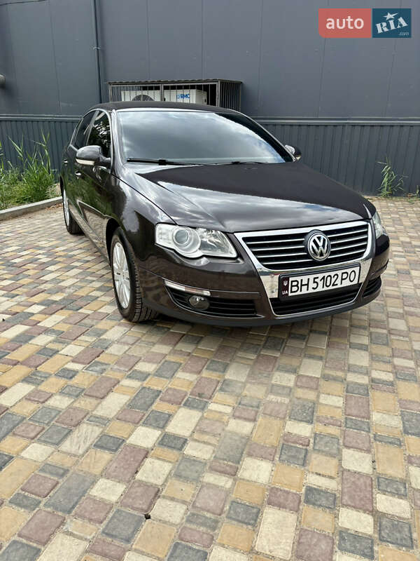 Седан Volkswagen Passat 2006 в Вознесенске