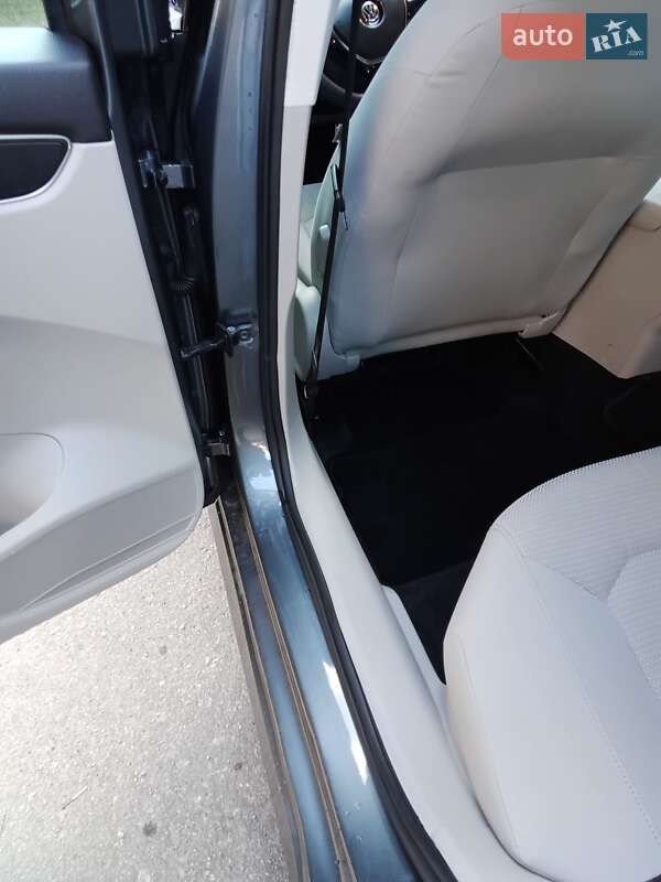 Седан Volkswagen Passat 2017 в Кропивницком