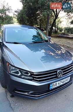 Седан Volkswagen Passat 2017 в Кропивницькому