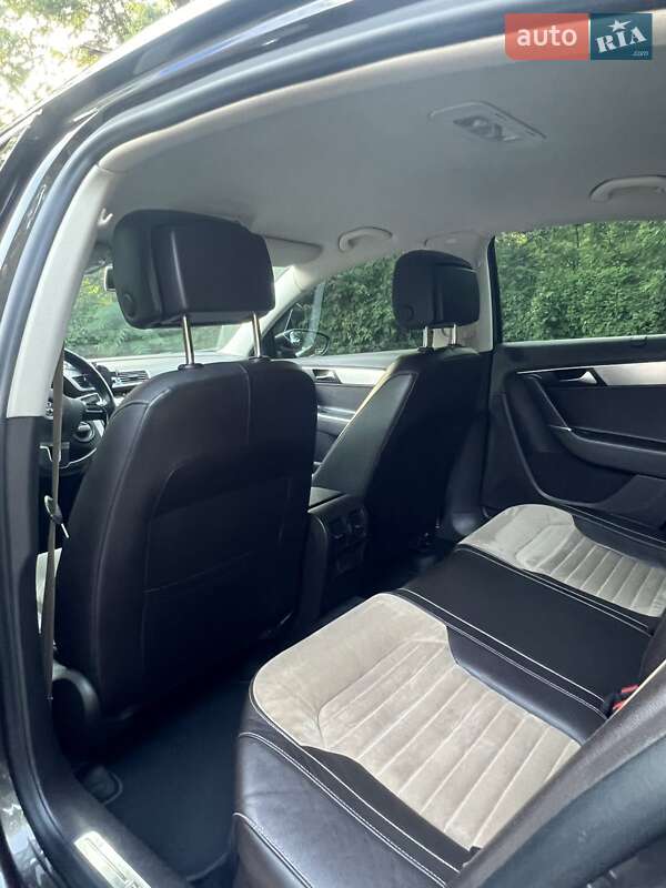 Седан Volkswagen Passat 2013 в Дніпрі фото 8 Седан Volkswagen Passat 2013 в Дніпрі