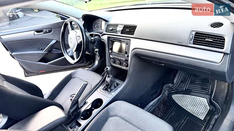 Седан Volkswagen Passat 2015 в Виннице