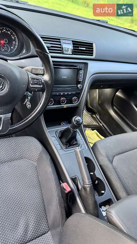 Седан Volkswagen Passat 2015 в Виннице