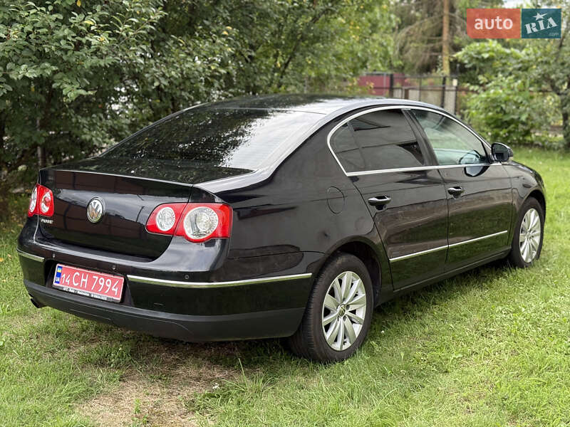Седан Volkswagen Passat 2010 в Стрию