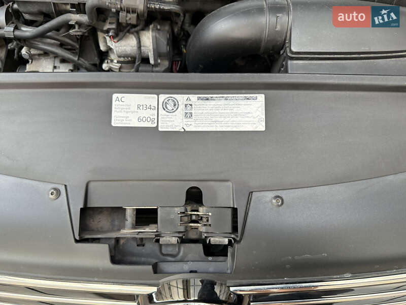 Седан Volkswagen Passat 2011 в Днепре