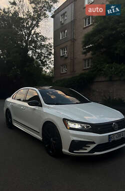 Седан Volkswagen Passat 2016 в Дніпрі