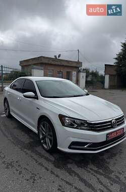 Седан Volkswagen Passat 2017 в Пирятине
