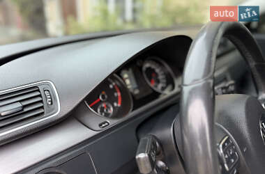 Седан Volkswagen Passat 2014 в 