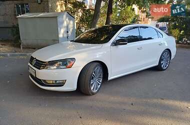 Седан Volkswagen Passat 2014 в Миколаєві