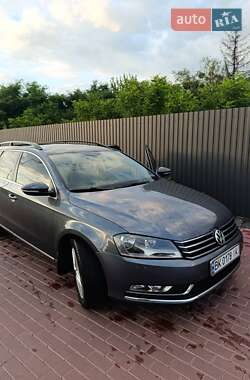 Универсал Volkswagen Passat 2011 в Сарнах