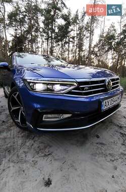 Універсал Volkswagen Passat 2020 в Харкові