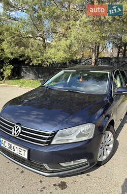 Седан Volkswagen Passat 2014 в Луцке