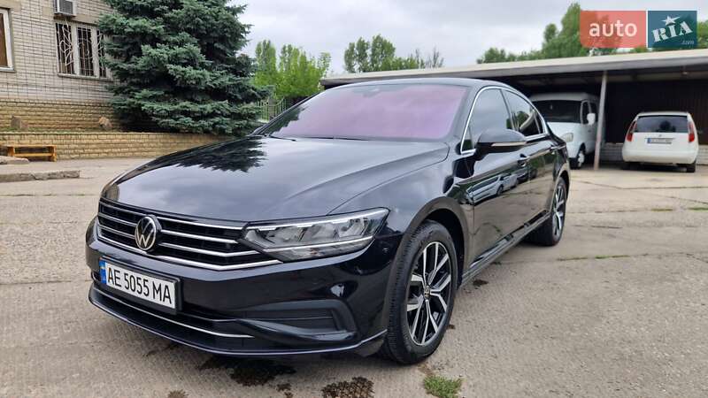 Volkswagen Passat 2021