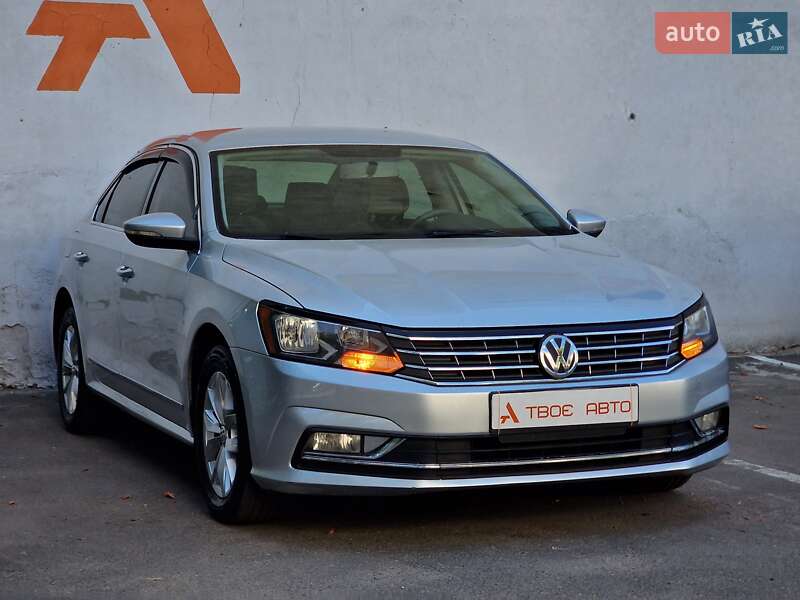 Седан Volkswagen Passat 2016 в Одессе
