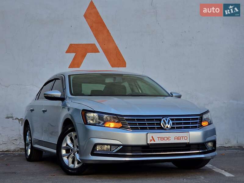 Седан Volkswagen Passat 2016 в Одессе