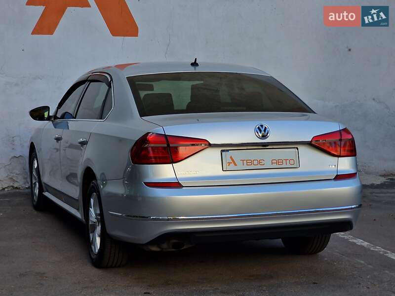 Седан Volkswagen Passat 2016 в Одессе