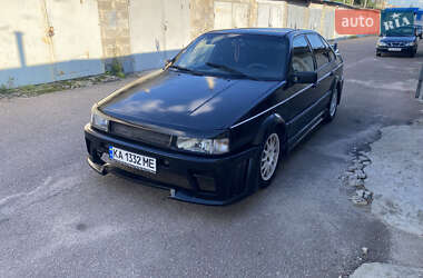 Седан Volkswagen Passat 1989 в Киеве