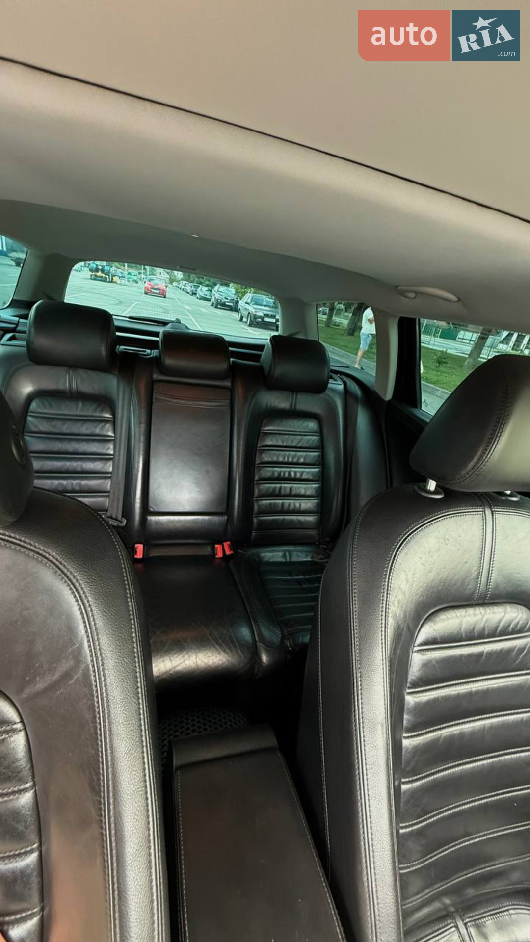 2010 Volkswagen Passat - мініатюра 11